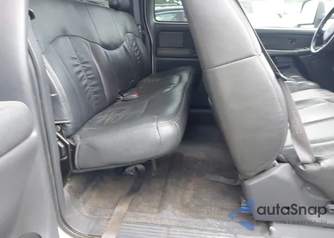 2001 Chevrolet Silverado 2500Hd Ls из США, поврежденный, VIN 1GCHK29181E277231